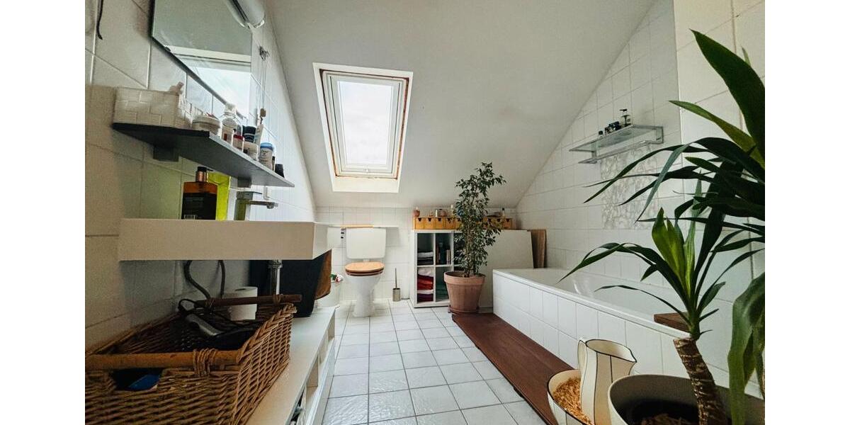 Dachgeschoßwohnung Eisingen - 3.5 Zimmer, 87 m&sup2;, 298.000&euro; | Angebot:26022242