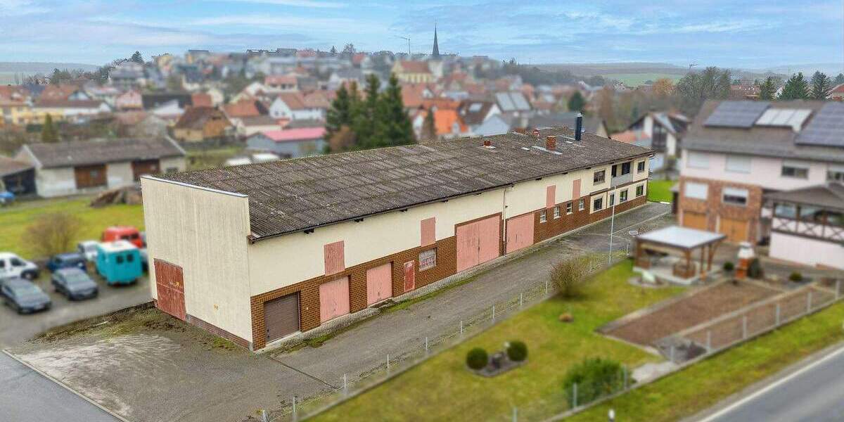 Mehrfamilienhaus, Wohnhaus Schwebenried Schwebenried - 8 Zimmer, 209 m&sup2;, 285.000&euro; | Angebot:25997007