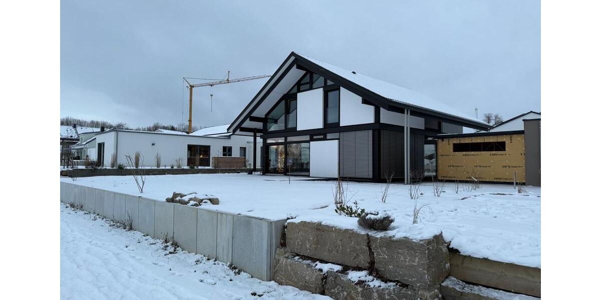 Einfamilienhaus Eisingen - 6 Zimmer, 200 m&sup2;, 2.500&euro; | Angebot:25634013