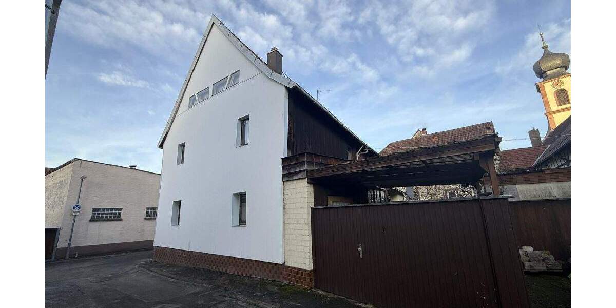 Charmantes Einfamilienhaus mit Hof, Terrasse und Scheune in Tauberbischofsheim-Dittigheim zimmer