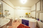 Traumhaftes Ensemble: Energieeffizientes (A) Einfamilienhaus mit Büro, großem Innenhof & Garten - Mehrfamilienhaus, Wohnhaus Fahr Fahr | Angebot:25907599