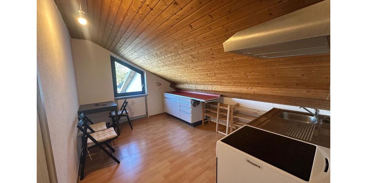 Dachgeschoßwohnung Würzburg Heuchelhof - 2 Zimmer, 43 m&sup2;, 505&euro; | Angebot:26252368