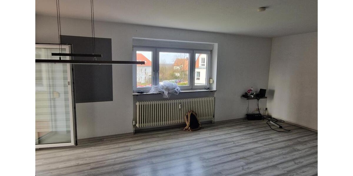 Etagenwohnung Rottendorf - 1 Zimmer, 85 m&sup2;, 805&euro; | Angebot:25650941