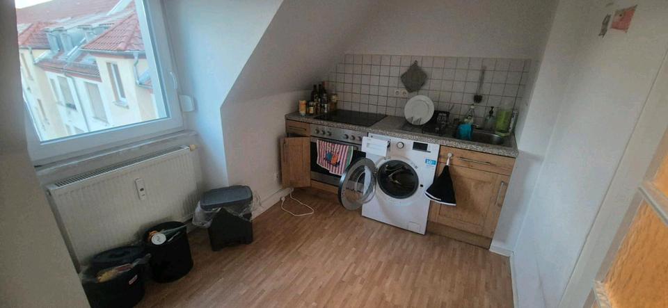 Dachgeschoßwohnung Würzburg Dürrbachau - 2 Zimmer, 30 m&sup2;, 623&euro; | Angebot:25657045