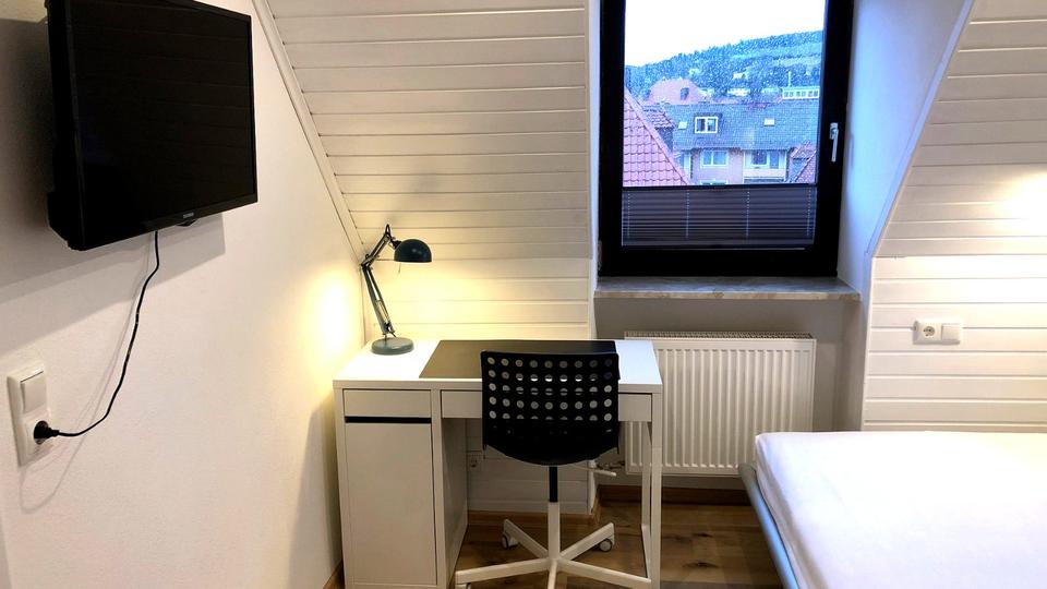 Dachgeschoßwohnung Würzburg Frauenland - 2 Zimmer, 26 m&sup2;, 720&euro; | Angebot:25238319