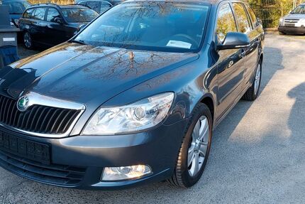 Skoda Octavia 98.800 km 7.999 &euro; Würzburg 97082