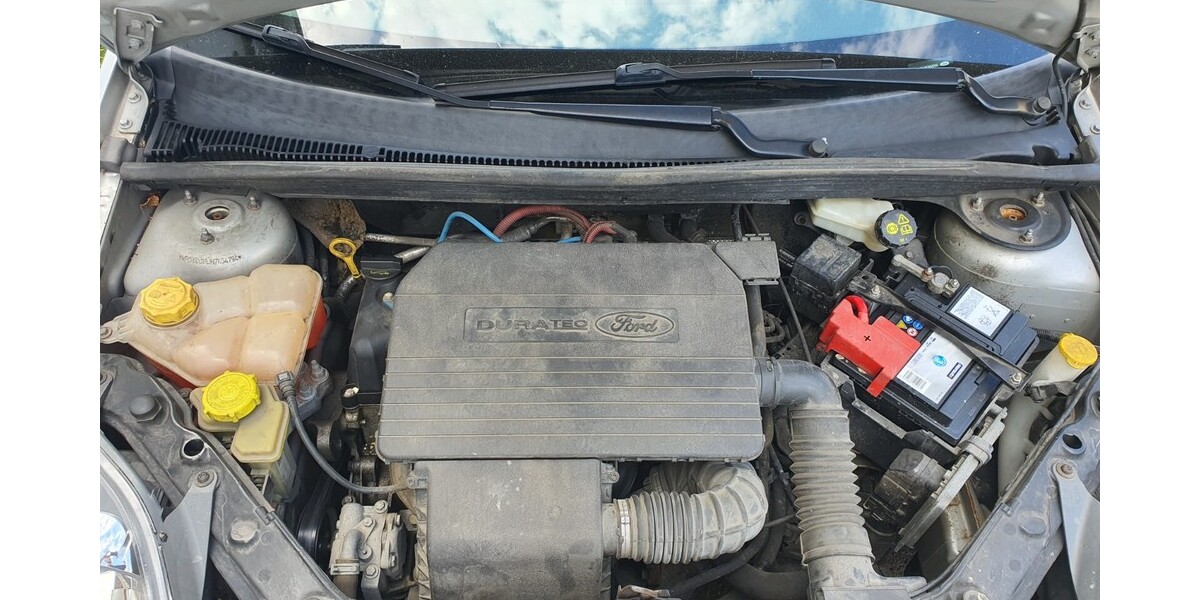 Ford Fiesta 77.500 km 3.800 € Theilheim 97288