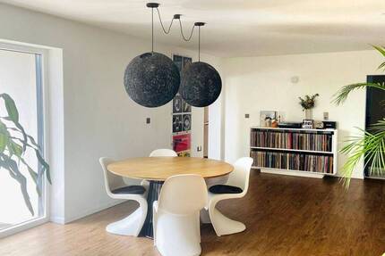 Haus Kitzingen - 5 Zimmer, 263 m&sup2;, 730.000&euro; | Angebot:26545318