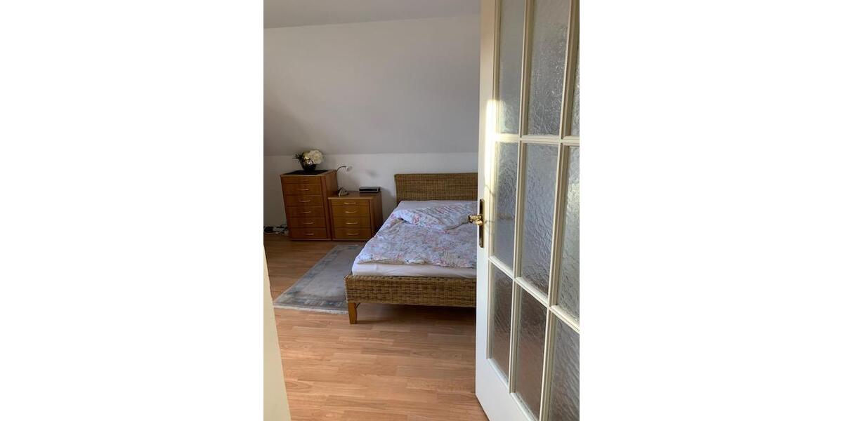 Einfamilienhaus Veitshöchheim - 6 Zimmer, 140 m&sup2;, 330.000&euro; | Angebot:26041054