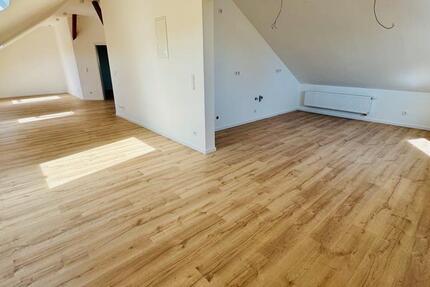 Wohnung Dettelbach - 2 Zimmer, 64 m&sup2;, 720&euro; | Angebot:26538614
