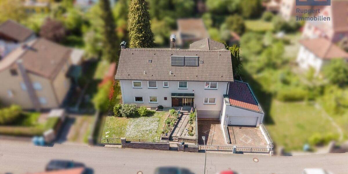 Einfamilienhaus Höchberg - 1 Zimmer, 309 m&sup2;, 620.000&euro; | Angebot:26796988