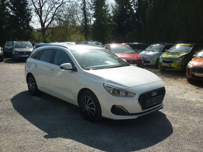 i30