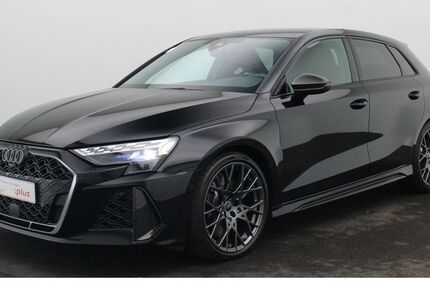 Audi RS3 4.500 km 74.880 € Würzburg 97076