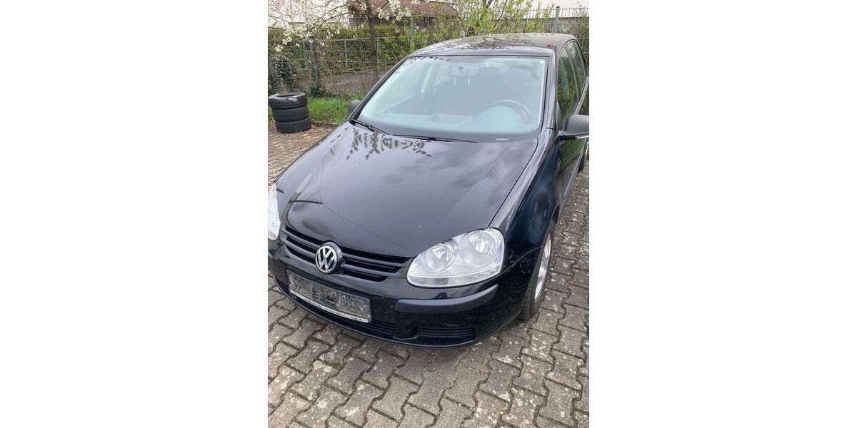 VW Golf 185.000 km 1.850 &euro; Würzburg 97084
