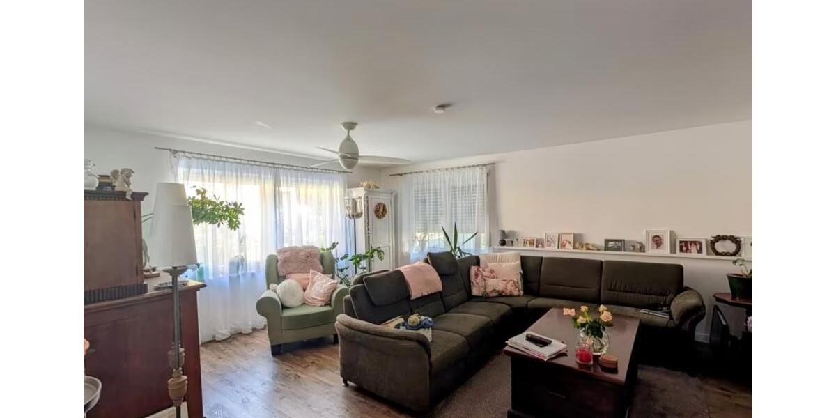 Modernisierte Eigentumswohnung im EG 3 zimmer