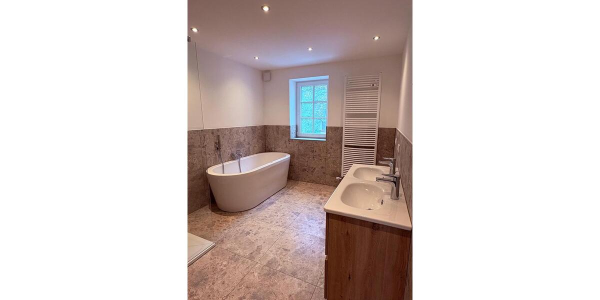 Einfamilienhaus Rödelsee - 5 Zimmer, 185 m&sup2;, 1.500&euro; | Angebot:27615605