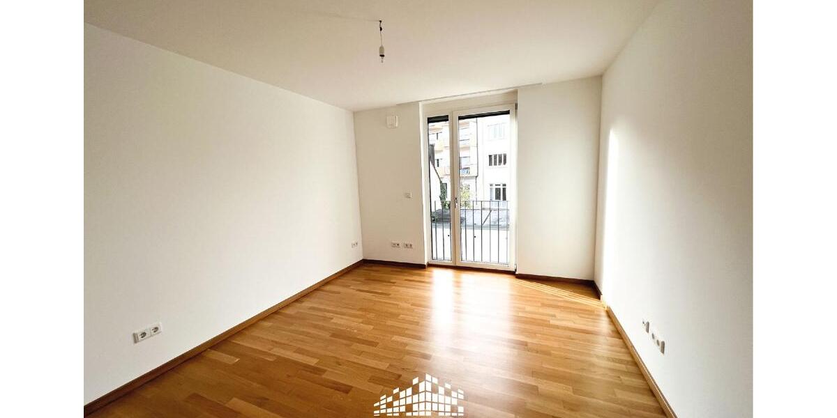 Etagenwohnung Würzburg Sanderau - 5 Zimmer, 147 m&sup2;, 1.840&euro; | Angebot:24739947
