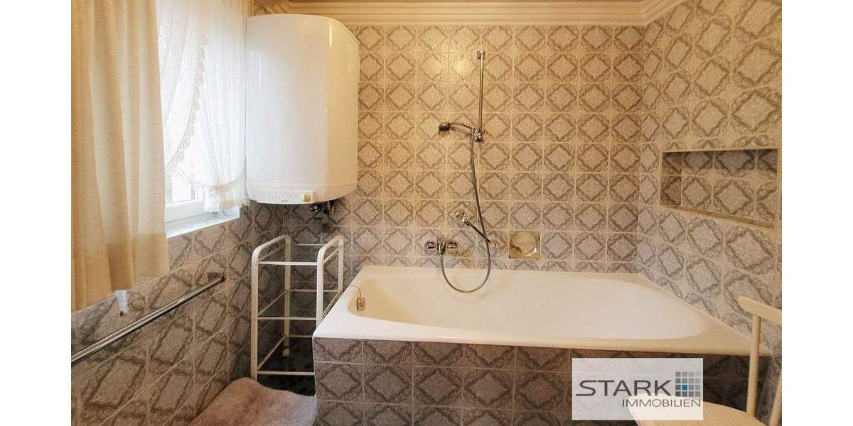 Bauernhaus, Landhaus Gaukönigshofen - 1 Zimmer, 240 m&sup2;, 389.000&euro; | Angebot:24155900