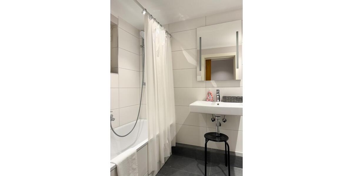 Reihenhaus Kitzingen - 1.5 Zimmer, 60 m&sup2;, 1.000&euro; | Angebot:26423934