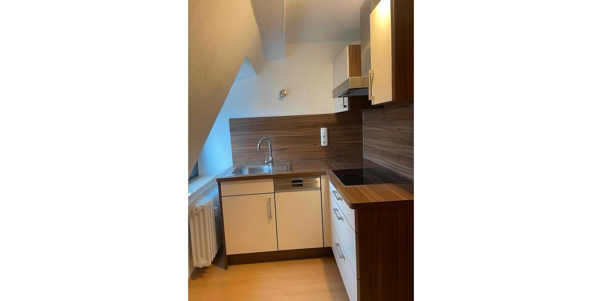 Dachgeschoßwohnung Zellingen - 3 Zimmer, 65 m&sup2;, 1.100&euro; | Angebot:24852151