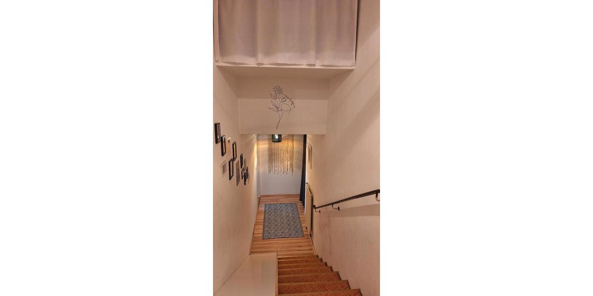 Etagenwohnung Zell am Main - 3 Zimmer, 89 m&sup2;, 1.070&euro; | Angebot:26447504