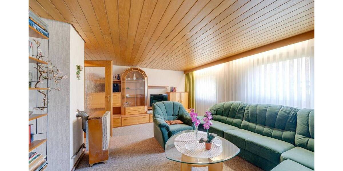 Mehrfamilienhaus, Wohnhaus Kitzingen - 6 Zimmer, 114 m&sup2;, 250.000&euro; | Angebot:26869192