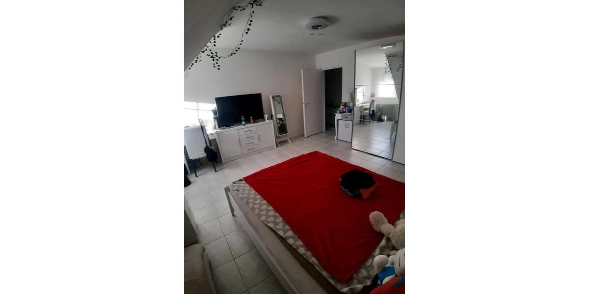 Dachgeschoßwohnung Hettstadt - 4 Zimmer, 102 m&sup2;, 850&euro; | Angebot:27600817