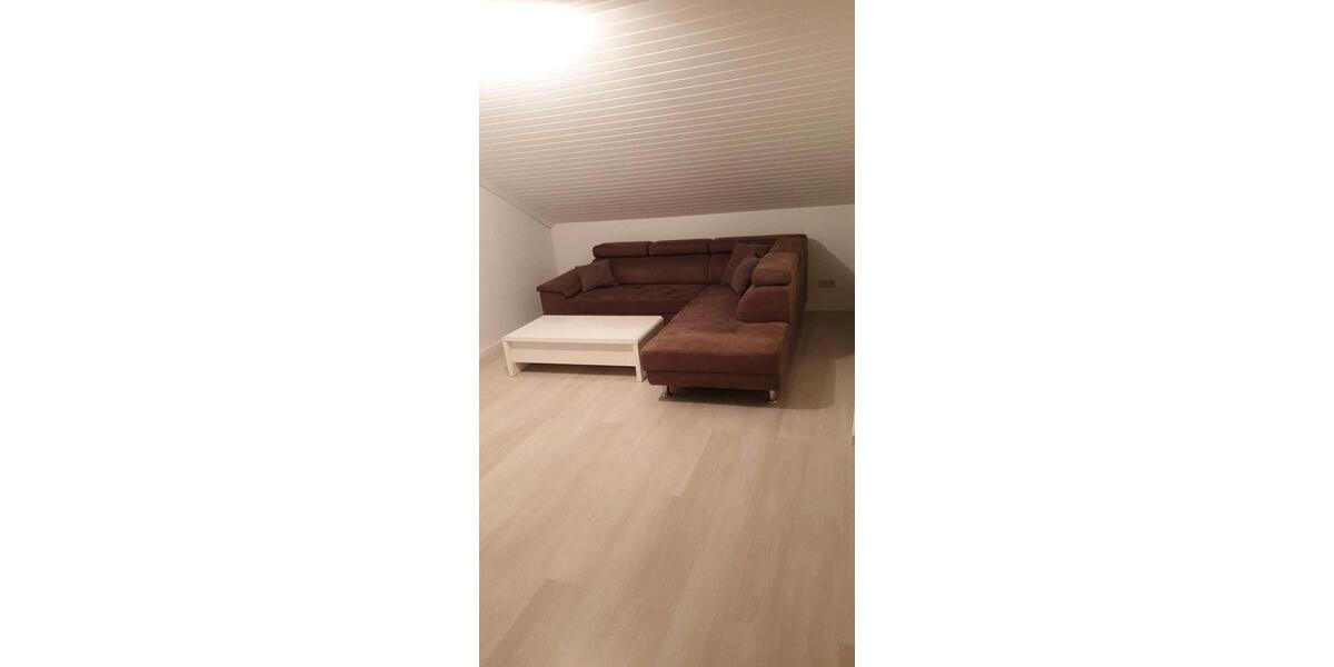 Dachgeschoßwohnung Rimpar - 3 Zimmer, 75 m&sup2;, 900&euro; | Angebot:26476793