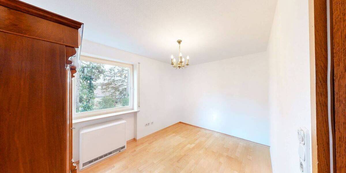 Einfamilienhaus Würzburg Lengfeld - 8 Zimmer, 182 m&sup2;, 620.000&euro; | Angebot:26028398