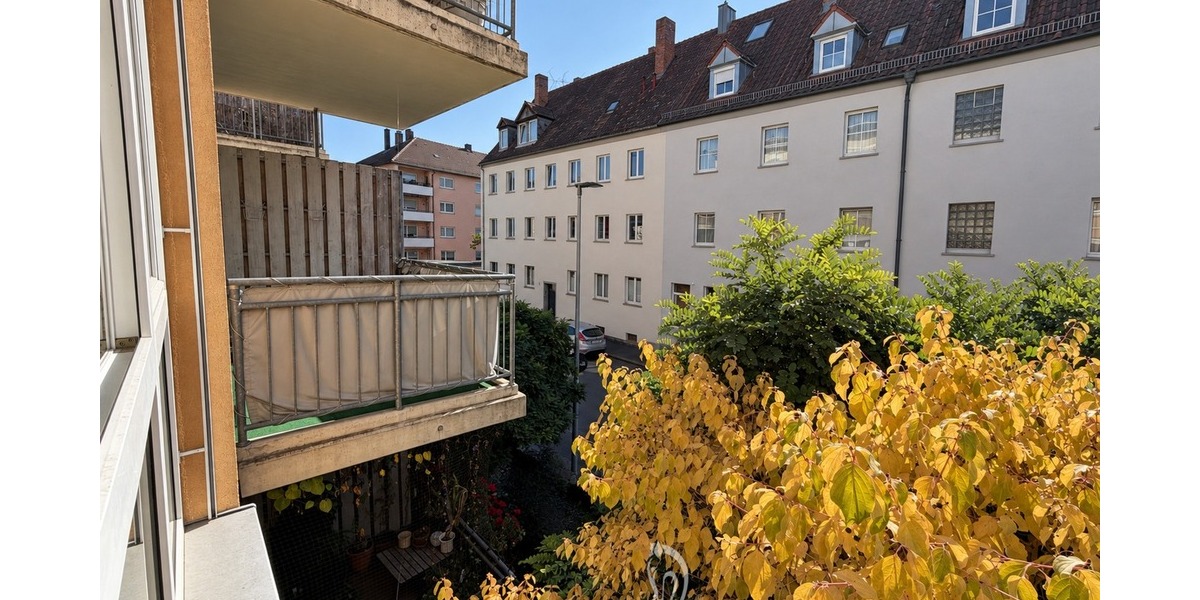 Altersgerecht, Aufzug und Stellplatz: Helle 2-Zimmer-Wohnung mit Balkonloggia - Etagenwohnung Würzburg Zellerau | Angebot:27134349