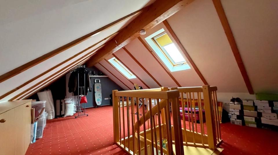 Dachgeschoßwohnung Kist - 4 Zimmer, 81 m&sup2;, 310.000&euro; | Angebot:26263186