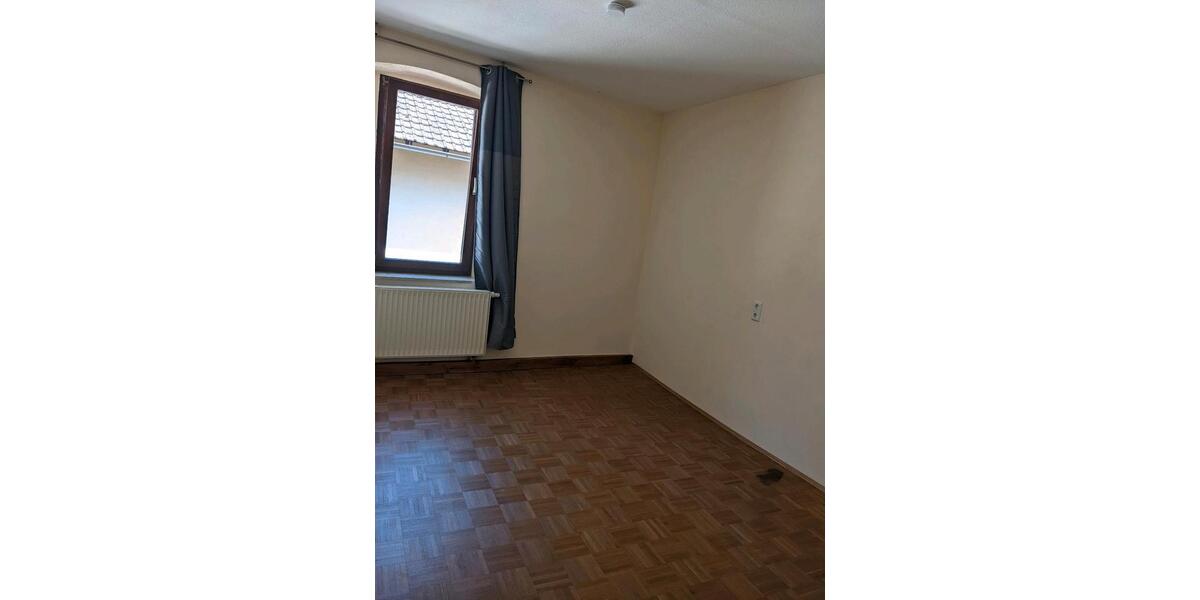 Etagenwohnung Giebelstadt - 3 Zimmer, 70 m&sup2;, 580&euro; | Angebot:26652020