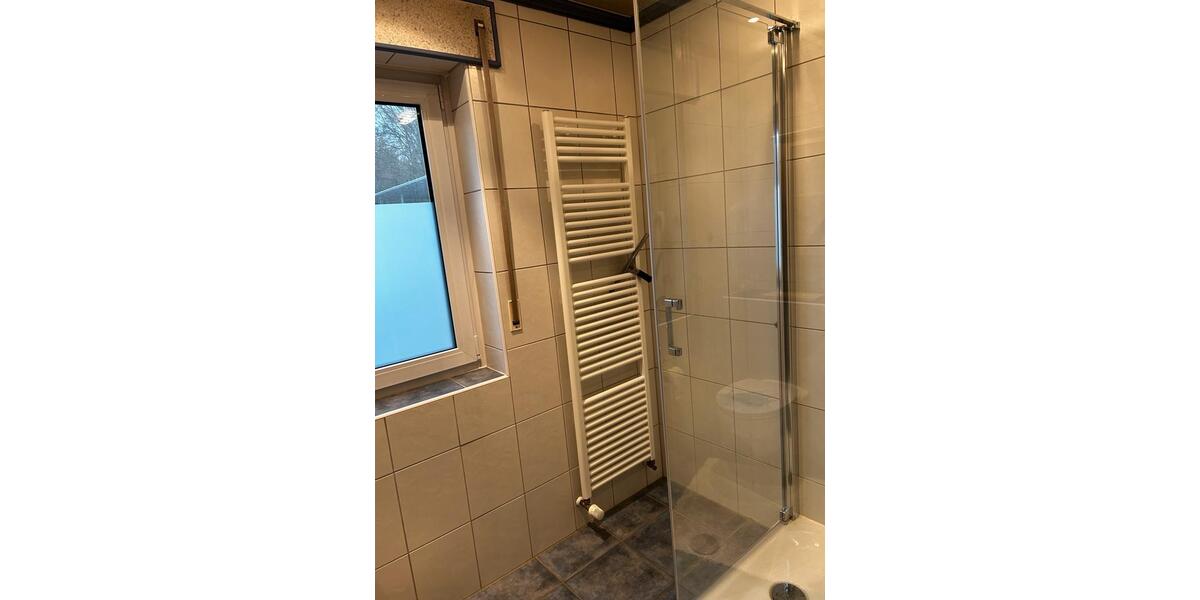 Helle 4 Zimmer Wohnung für zwei Personen oder auch als Praxis 4 zimmer