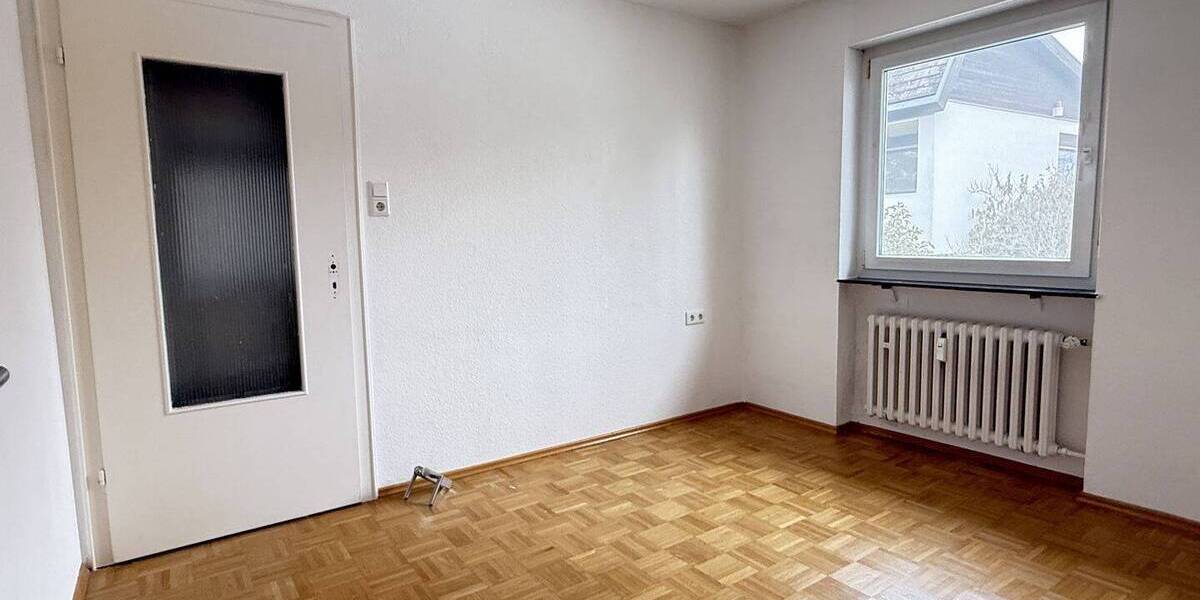 Etagenwohnung Höchberg - 4 Zimmer, 95 m&sup2;, 270.000&euro; | Angebot:25984866