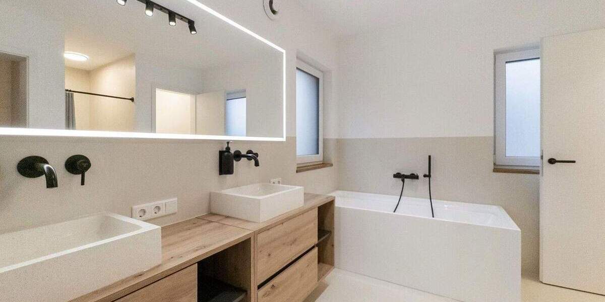 Einfamilienhaus Würzburg Heidingsfeld - 8 Zimmer, 215 m&sup2;, 1.095.000&euro; | Angebot:25820156