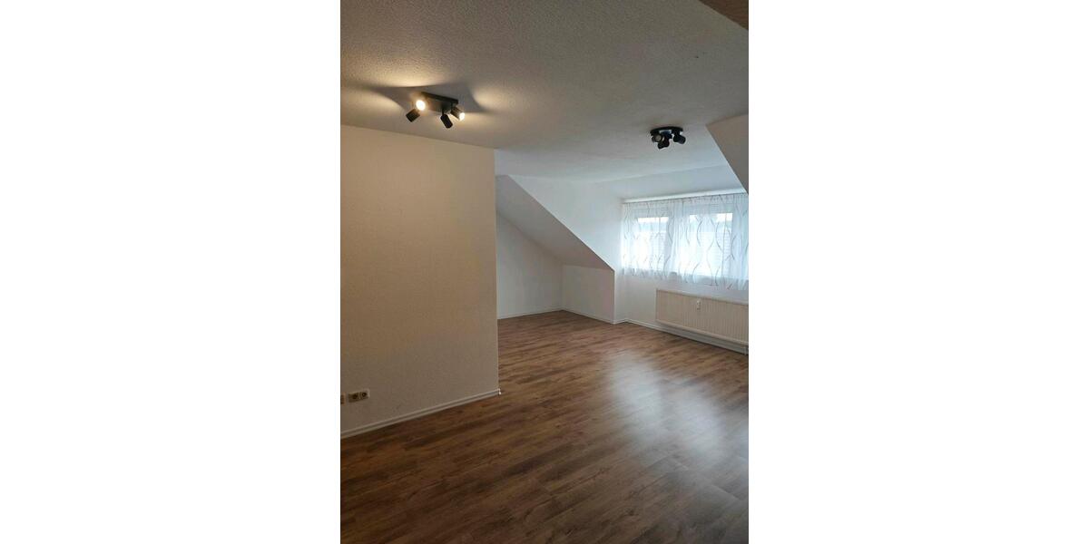 Dachgeschoßwohnung Hafenlohr - 3 Zimmer, 71 m&sup2;, 580&euro; | Angebot:26120691