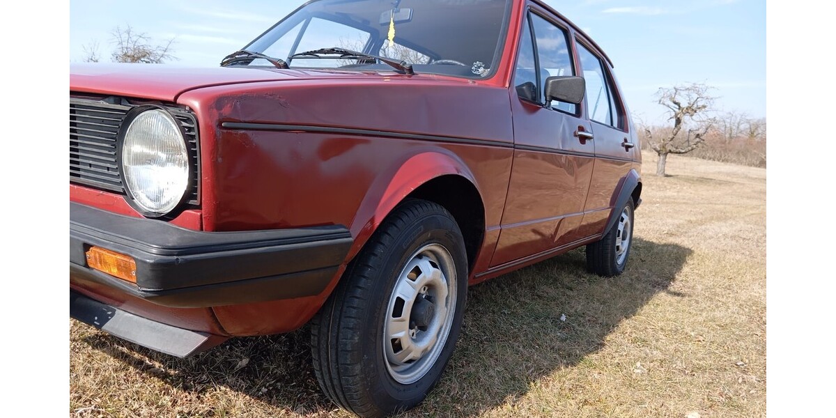 VW Golf I 130.000 km 2.899 € Volkach 97332