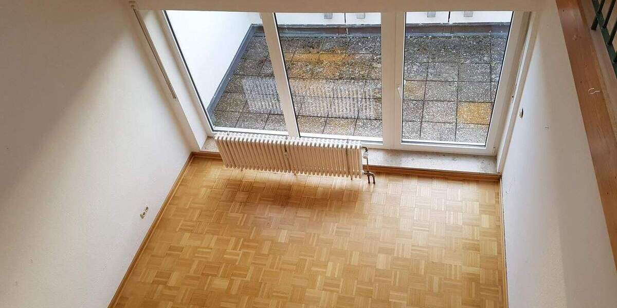 Nahe Uniklinik!!!!! Traumhafte 3,5 Zi-Galeriewohnung über den Dächern Versbachs 3 zimmer