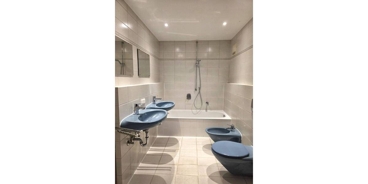 Etagenwohnung Würzburg Zellerau - 3 Zimmer, 100 m&sup2;, 1.300&euro; | Angebot:26515279