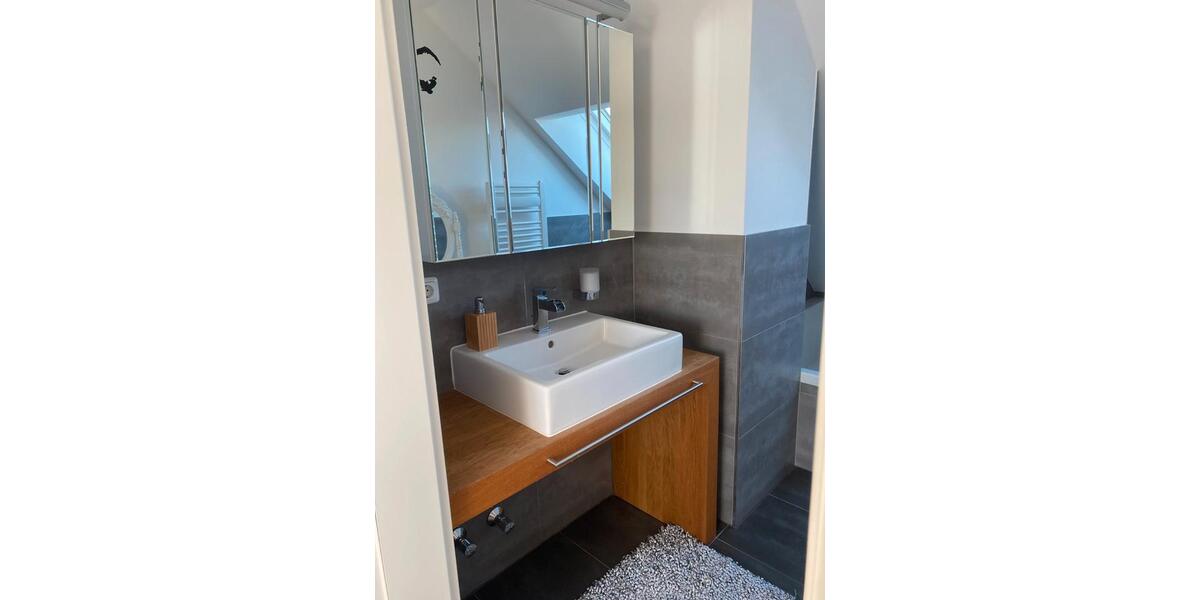 Dachgeschoßwohnung Würzburg Frauenland - 1 Zimmer, 50 m&sup2;, 950&euro; | Angebot:26284502