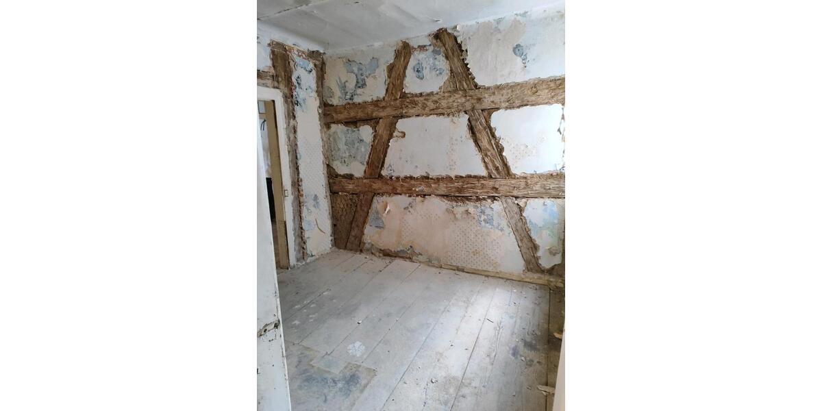 Mehrfamilienhaus, Wohnhaus Volkach - 68.000&euro; | Angebot:23188679