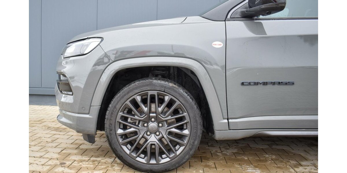 Jeep Compass PHEV S 1.3l A/T 4xe 71.100 km 24.490 &euro; Höchberg-Würzburg 97204