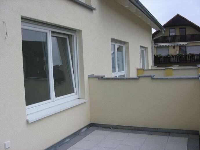 Etagenwohnung Röthlein - 3 Zimmer, 98 m&sup2;, 880&euro; | Angebot:26787033