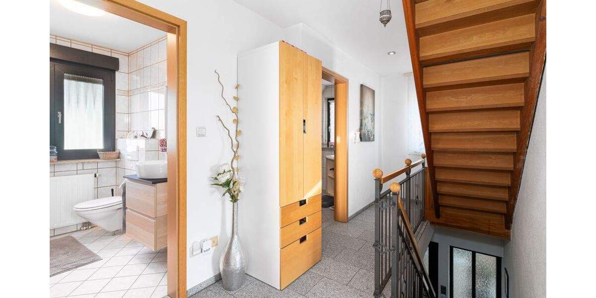 Einfamilienhaus Markt Einersheim - 5 Zimmer, 142 m&sup2;, 449.000&euro; | Angebot:25818359