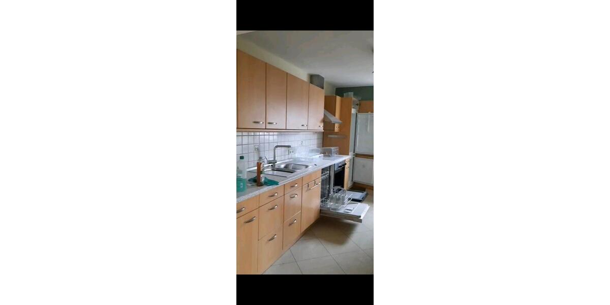 Etagenwohnung Rödelsee - 3 Zimmer, 77 m&sup2;, 700&euro; | Angebot:25071785