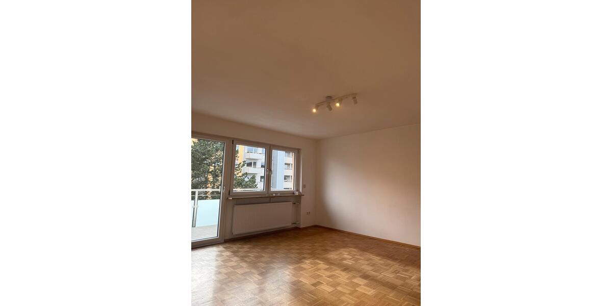 Etagenwohnung Würzburg Sanderau - 2 Zimmer, 62 m&sup2;, 1.190&euro; | Angebot:26249112