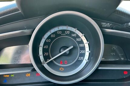 Mazda 2 107.000 km 8.750 &euro; Zellingen 97225