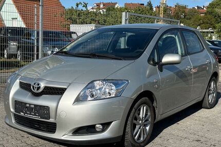 Toyota Auris 76.597 km 4.890 &euro; Würzburg 97076