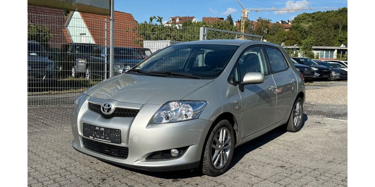 Toyota Auris 76.597 km 4.890 &euro; Würzburg 97076