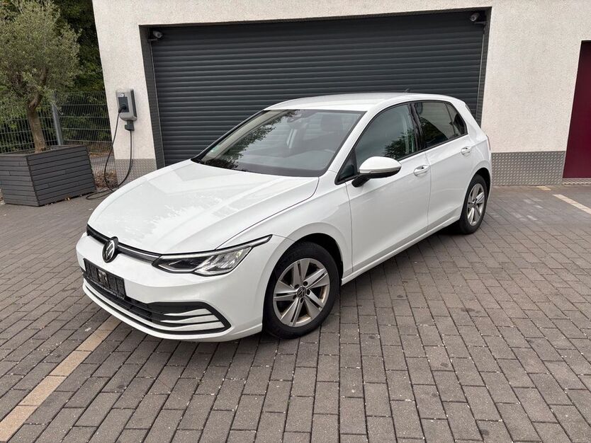 VW Golf 174.300 km 17.880 € Volkach 97332